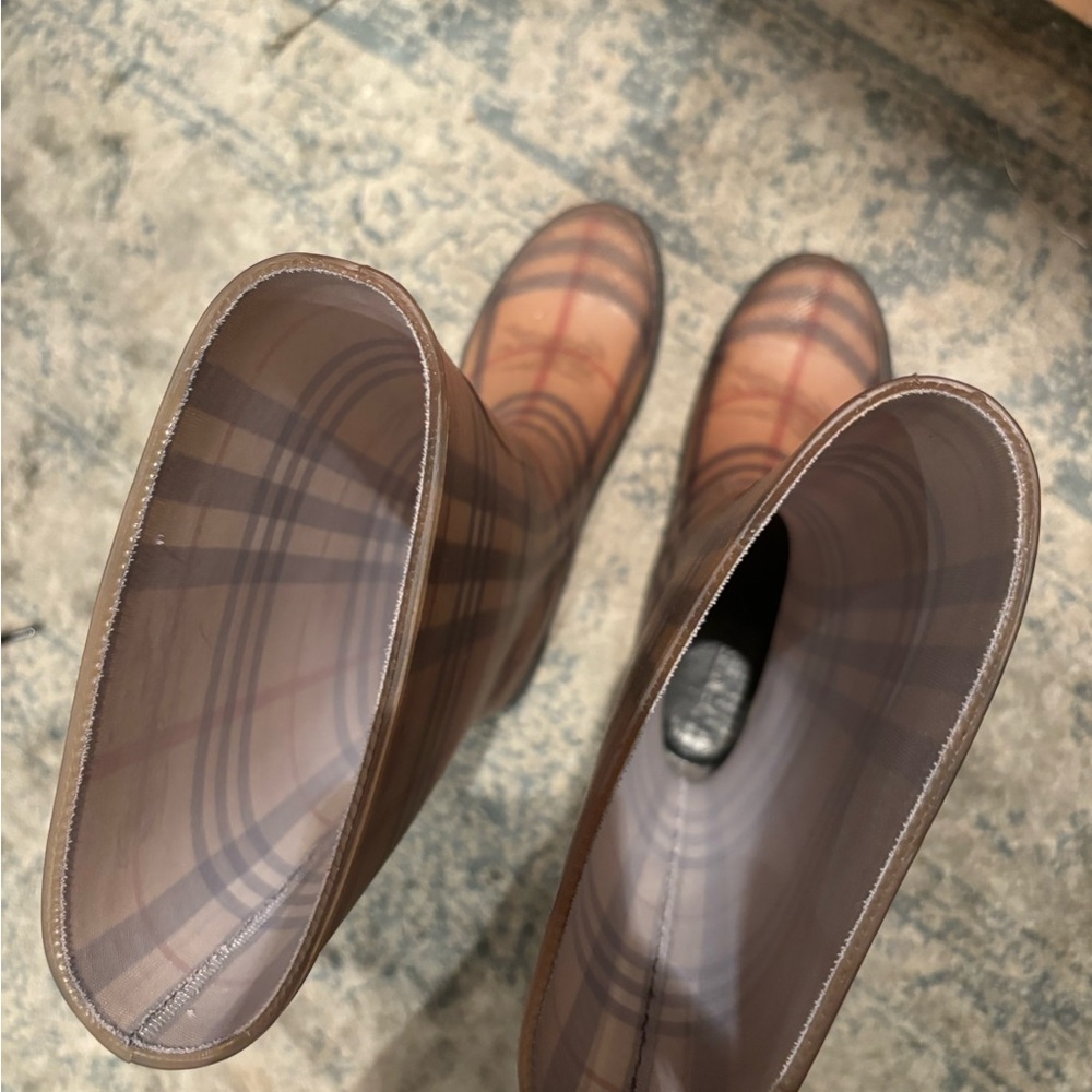 Burberry Rain Boots - Picture 4 of 4
